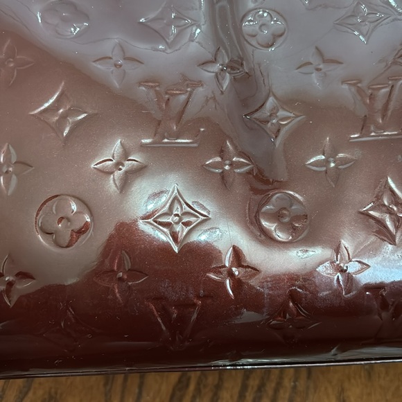 Louis Vuitton Monogram Vernis Brea MM Purse - Picture 9 of 14